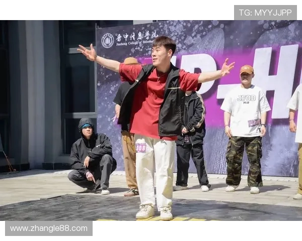 全国街舞大赛点评：上海滑板队默契配合展现团队精神与舞技魅力