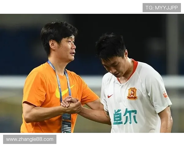 武汉飞盘队防守策略分析与比赛表现评估